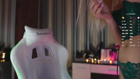 Snapshot of misstics_ chatting on 19, 1, 2025 Eva online show from 19, 1, 2025