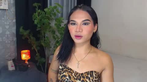 Snapshot of misstrishontop chatting on 2, 12, 2024 misstrishontop online show from 2, 12, 2024