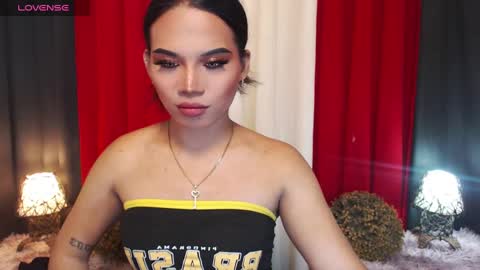 Snapshot of misstrishontop chatting on 10, 12, 2024 misstrishontop online show from 10, 12, 2024