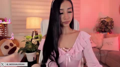 Snapshot of missvaleriaa chatting on 6, 3, 2025 Valeria Davila online show from 6, 3, 2025