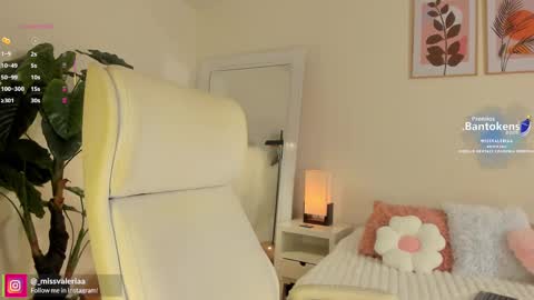 Snapshot of missvaleriaa chatting on 30, 9, 2025 Valeria Davila online show from 30, 9, 2025