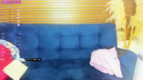 Snapshot of missvalery1 chatting on 15, 1, 2025 missvalery1 online show from 15, 1, 2025