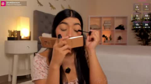 Mafe Jimenez online show from 17, 4, 2026