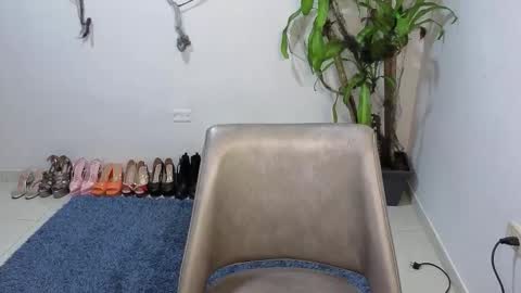 Snapshot of missvenuss chatting on 27, 10, 2025 IG MISSVENUSS1 online show from 27, 10, 2025