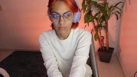 Snapshot of missvenuss chatting on 4, 11, 2025 IG MISSVENUSS1 online show from 4, 11, 2025