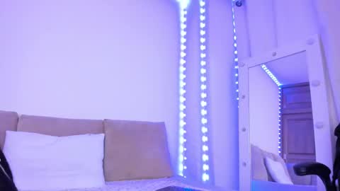 Snapshot of missvioleta_ chatting on 9, 2, 2025 Violetta online show from 9, 2, 2025