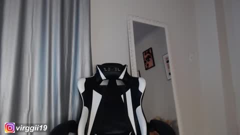 missvirggii online show from 17, 9, 2025