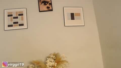 missvirggii online show from 18, 9, 2025