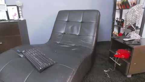 Snapshot of missvontease chatting on 16, 2, 2025 Miss Von Tease online show from 16, 2, 2025