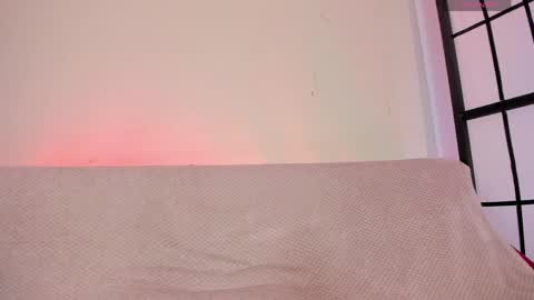 Pau OFmissweetpeach online show from 5, 4, 2026