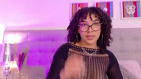 Missy Gainer online show from 28, 9, 2025