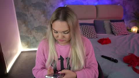 Snapshot of missyymartinezz chatting on 1, 2, 2025 Amely online show from 1, 2, 2025