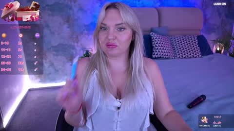 Snapshot of missyymartinezz chatting on 6, 3, 2025 Amely online show from 6, 3, 2025