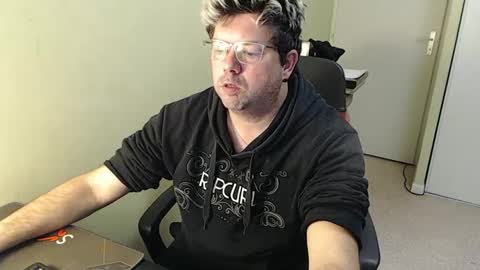 Snapshot of mistercoeur1 chatting on 25, 1, 2025 mistercoeur online show from 25, 1, 2025