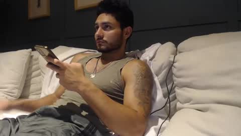 mistersam33 online show from 12, 1, 2025