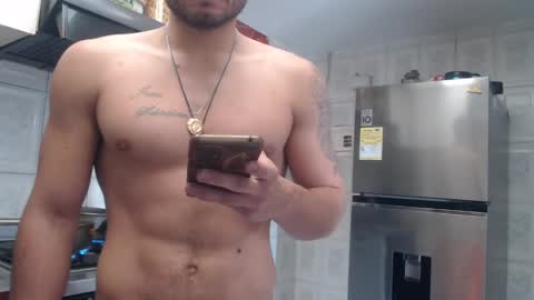 mistersam33 online show from 27, 2, 2025