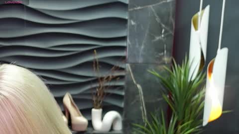 Darsy online show from 18, 2, 2025