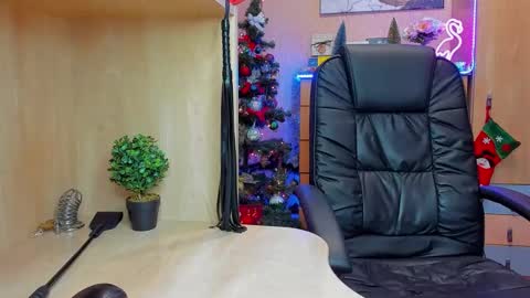 Mistress Kristi online show from 13, 1, 2025