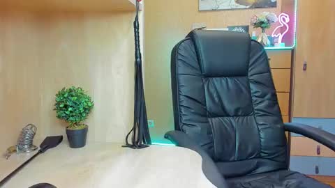 Mistress Kristi online show from 27, 1, 2025