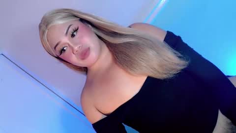 mistress_marta69 online show from 18, 10, 2025
