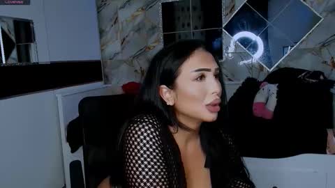 Snapshot of mistress_meryem chatting on 15, 9, 2025 mistress_meryem online show from 15, 9, 2025
