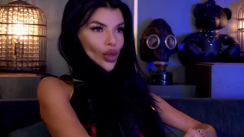 Elenia online show from 13, 9, 2025