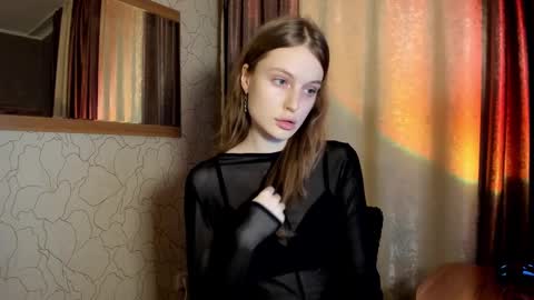 Snapshot of mistresselizy chatting on 7, 3, 2025 mistresselizy online show from 7, 3, 2025