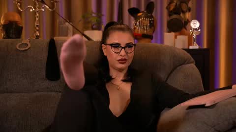 Mistress Kelly online show from 10, 10, 2025