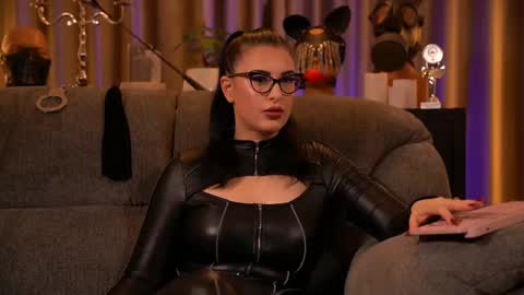 Mistress Kelly online show from 11, 10, 2025