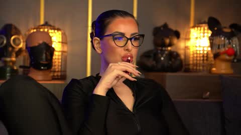 Mistress Kelly online show from 27, 3, 2026