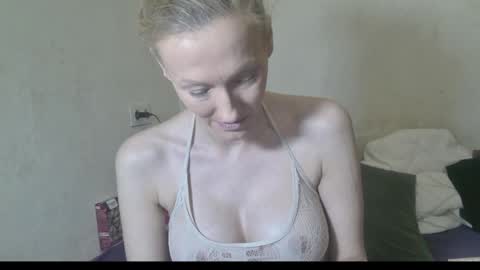 mistressmilly32 online show from 31, 1, 2026