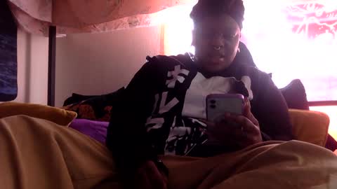 Snapshot of mistressmystii chatting on 17, 1, 2025 Mistress Mystii online show from 17, 1, 2025