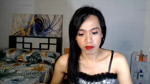 Snapshot of mistressnicoletrans chatting on 1, 2, 2025 SexyCutieNicole online show from 1, 2, 2025