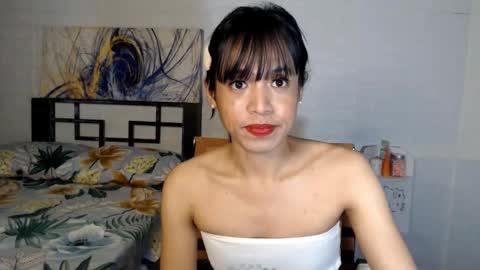 Snapshot of mistressnicoletrans chatting on 14, 2, 2025 SexyCutieNicole online show from 14, 2, 2025