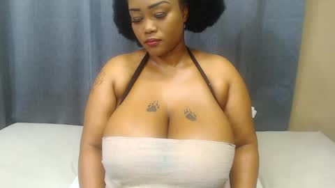 Snapshot of mistressofmelons chatting on 16, 7, 2026 MistressOfMelons online show from 16, 7, 2026