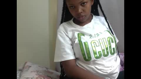 Snapshot of misty_shee chatting on 13, 11, 2025 misty_shee online show from 13, 11, 2025