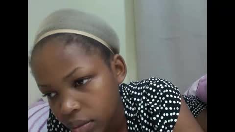 Snapshot of misty_shee chatting on 15, 12, 2025 misty_shee online show from 15, 12, 2025