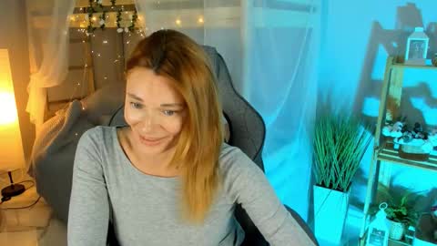 MistyBarnes NONUDE MODEL online show from 20, 11, 2025