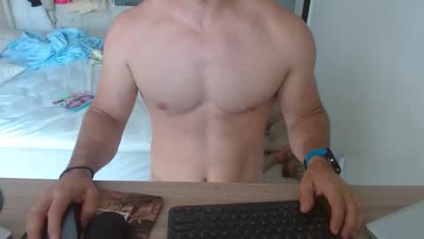 Snapshot of mitcheli chatting on 19, 2, 2025 Onlyfans online show from 19, 2, 2025