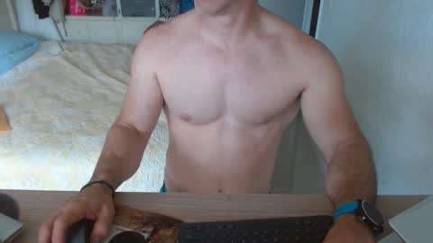 Snapshot of mitcheli chatting on 25, 2, 2025 Onlyfans online show from 25, 2, 2025