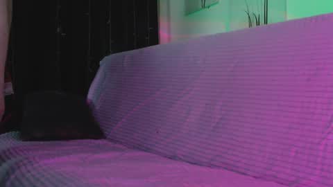 Yuka online show from 6, 2, 2025