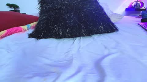 Snapshot of miwa_cutte chatting on 18, 12, 2024 Miwa online show from 18, 12, 2024