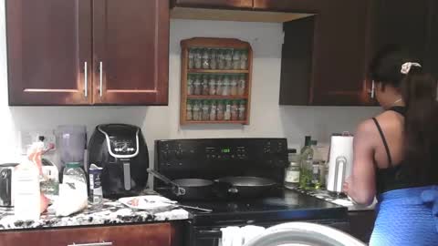 Snapshot of mixedlovers chatting on 20, 10, 2025 Precious online show from 20, 10, 2025