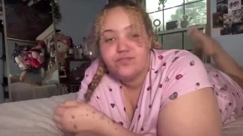 mixxedgoodness222 online show from 10, 1, 2026