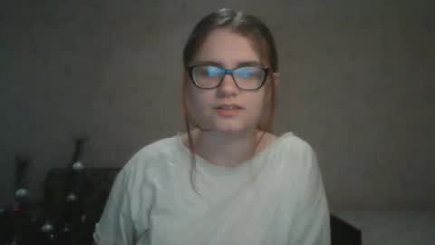 Snapshot of miyabe chatting on 15, 1, 2025 Milana online show from 15, 1, 2025