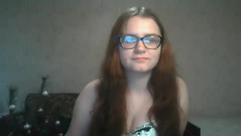 Snapshot of miyabe chatting on 31, 1, 2025 Milana online show from 31, 1, 2025