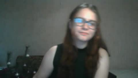 Snapshot of miyabe chatting on 1, 2, 2025 Milana online show from 1, 2, 2025