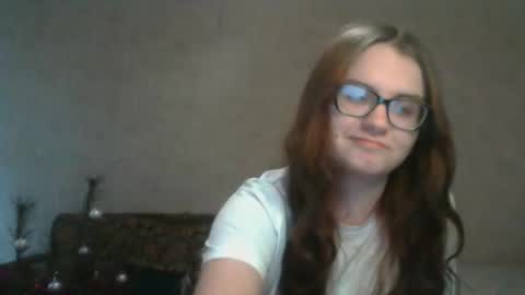 Snapshot of miyabe chatting on 11, 2, 2025 Milana online show from 11, 2, 2025