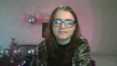 Snapshot of miyabe chatting on 15, 2, 2025 Milana online show from 15, 2, 2025