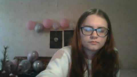 Snapshot of miyabe chatting on 23, 2, 2025 Milana online show from 23, 2, 2025